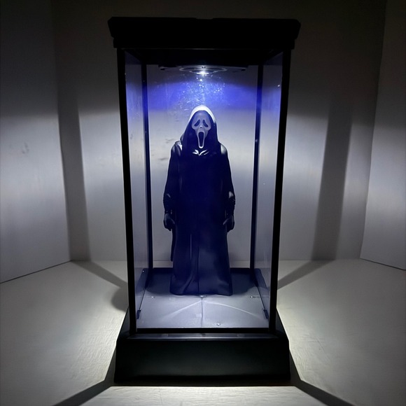 Regal Theaters Other - Scream 7 Ghostface Display Case Figure Horror Movie Popcorn Bucket DAMAGED